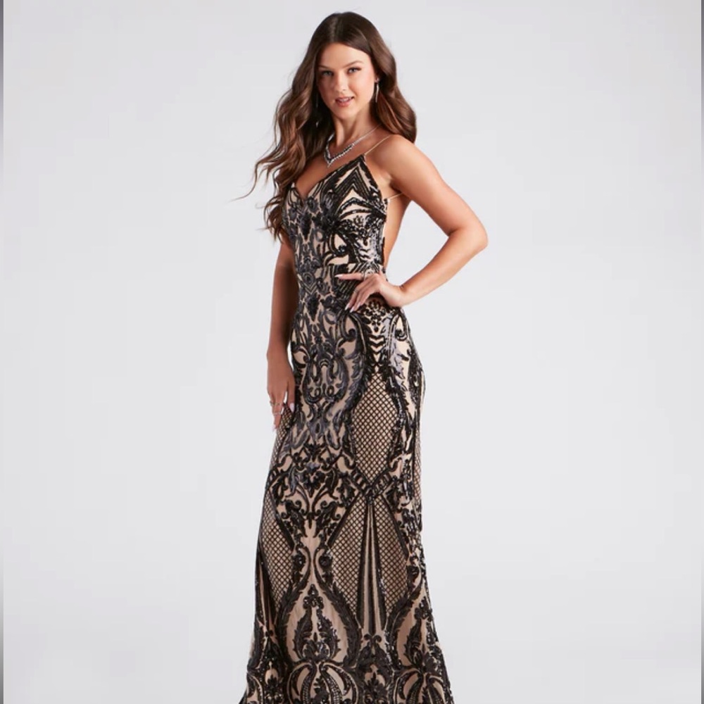 Beautiful Sequin Dress 🖤